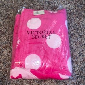 Victoria’s Secret body wrap towel